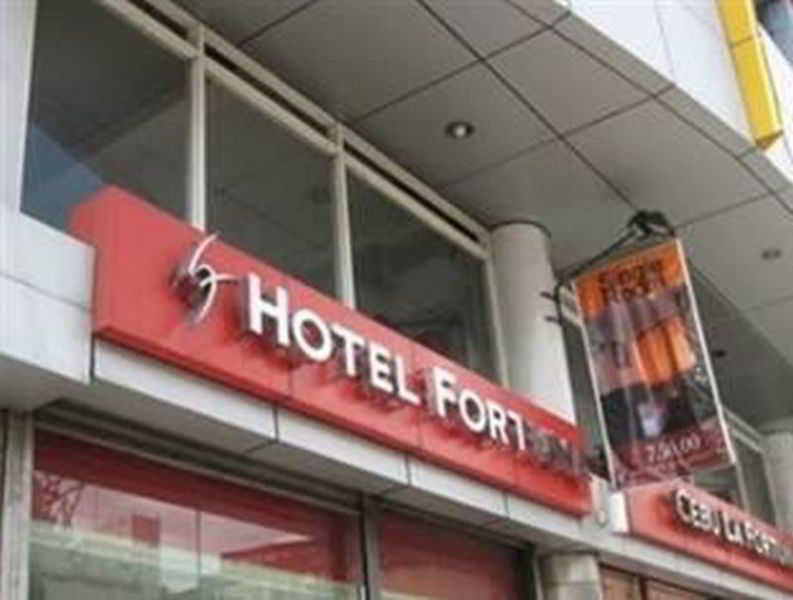 Hotel Fortuna Cebu Stadt Exterior foto